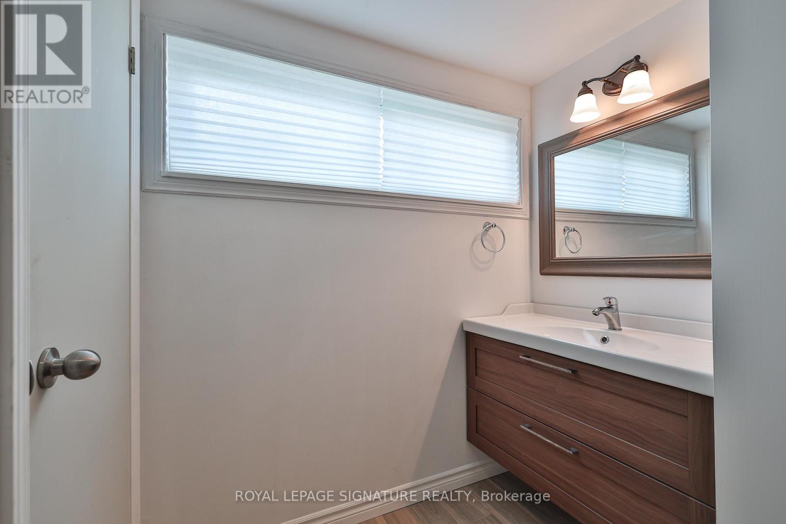 169 Norfolk Avenue, Richmond Hill, Ontario L4C 2C7 - Photo 29 - N12602312