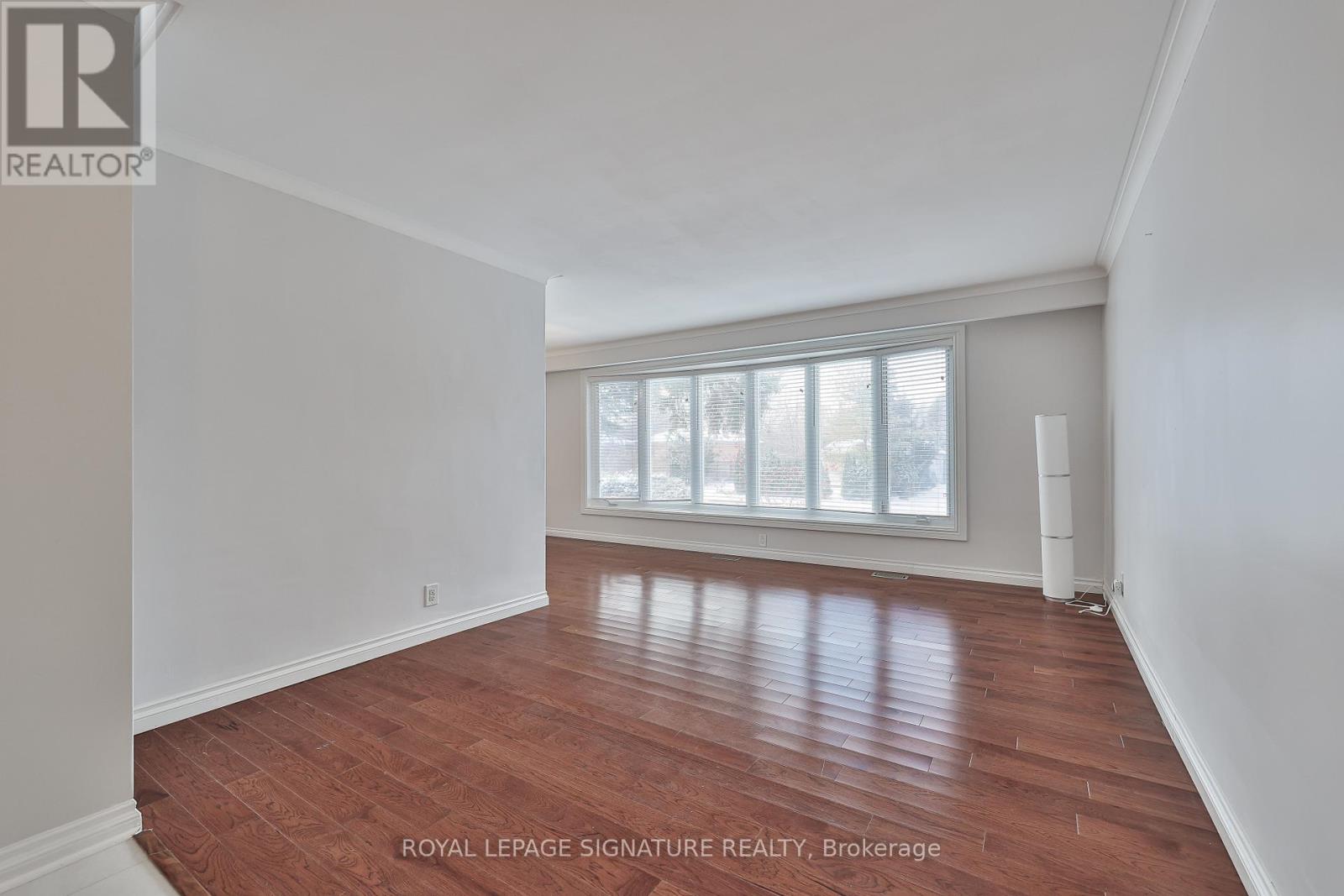 169 Norfolk Avenue, Richmond Hill, Ontario L4C 2C7 - Photo 6 - N12602312