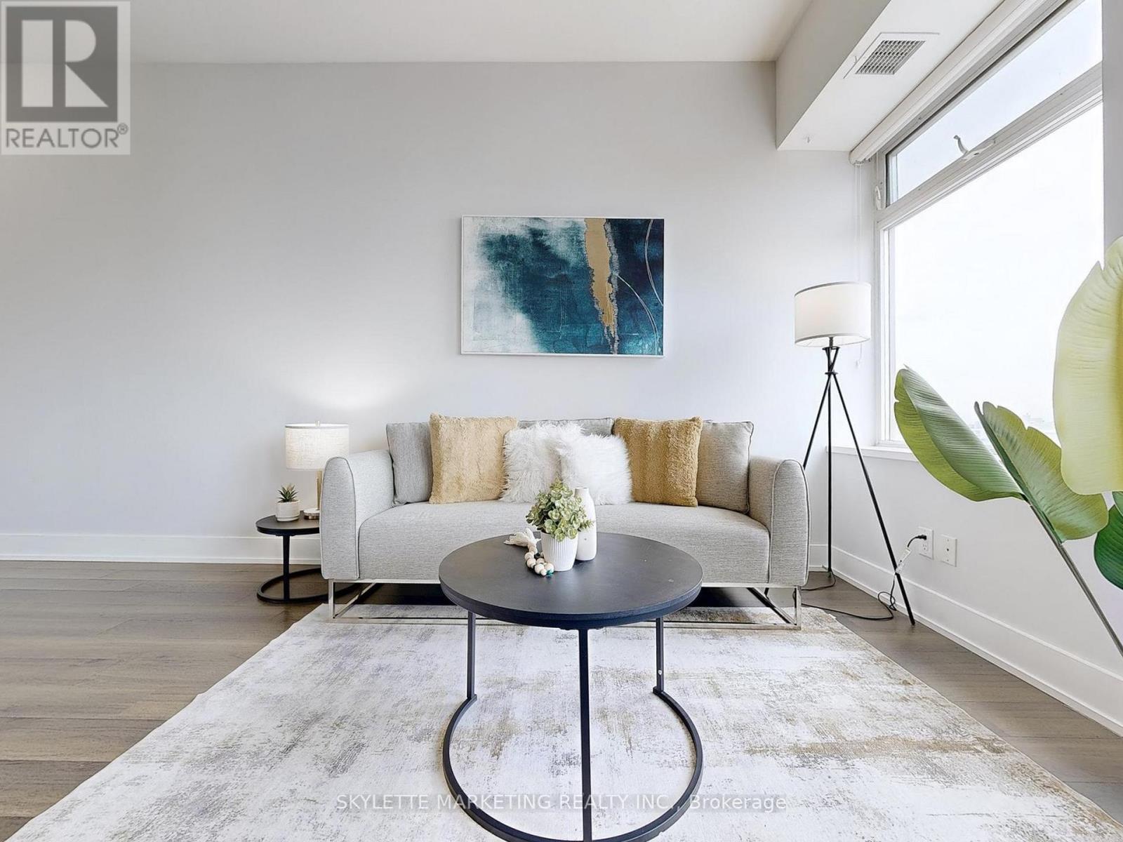 1128 - 111 St Clair Avenue W, Toronto, Ontario M4V 1N5 - Photo 13 - C12603206