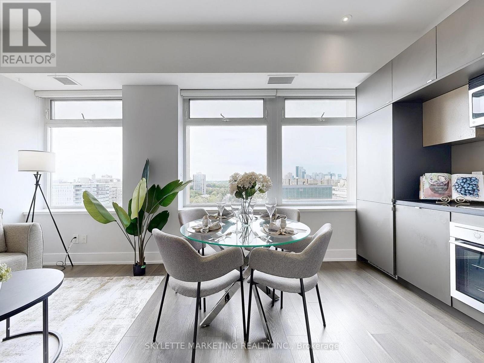 1128 - 111 St Clair Avenue W, Toronto, Ontario M4V 1N5 - Photo 15 - C12603206