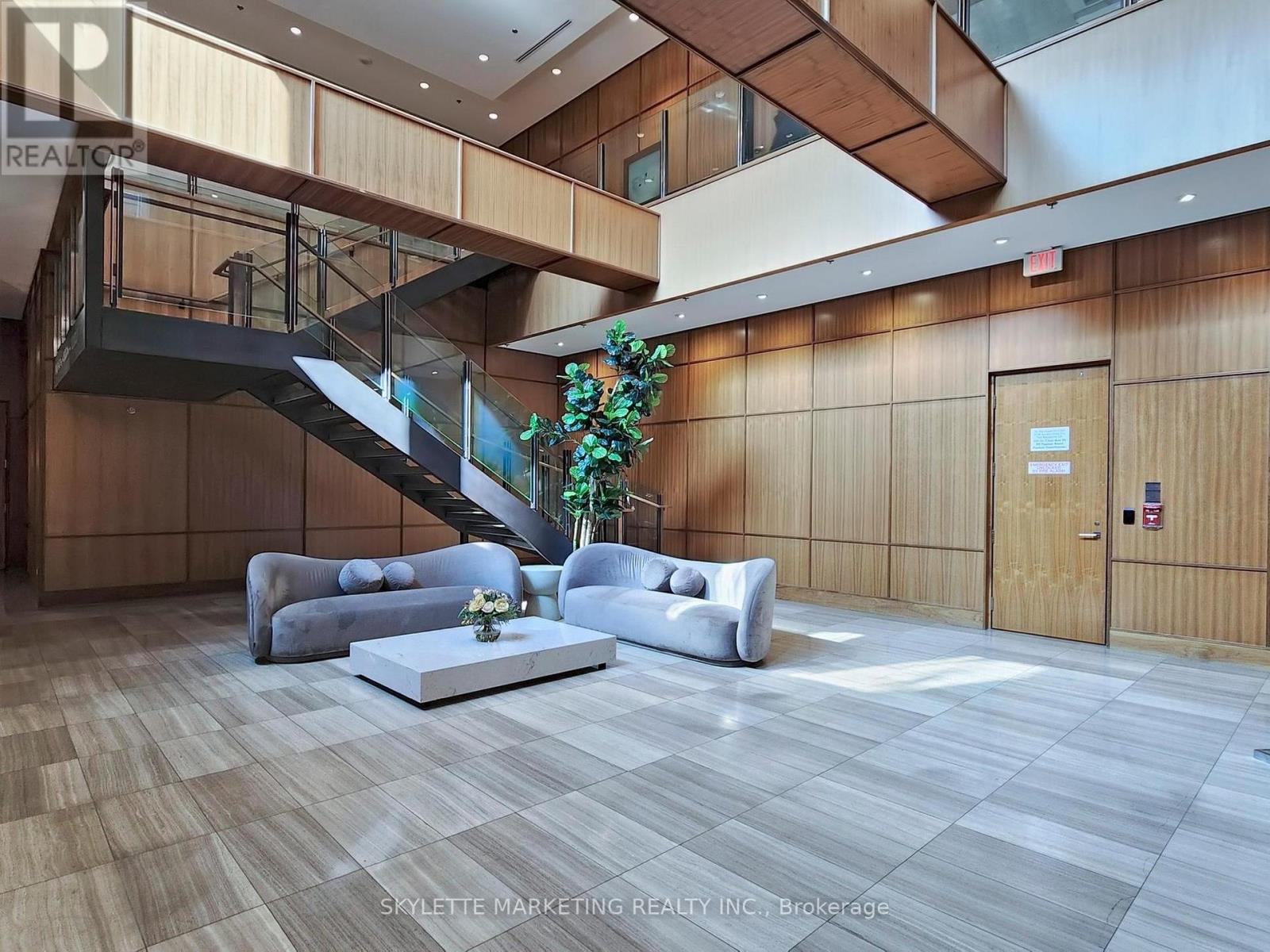 1128 - 111 St Clair Avenue W, Toronto, Ontario M4V 1N5 - Photo 2 - C12603206