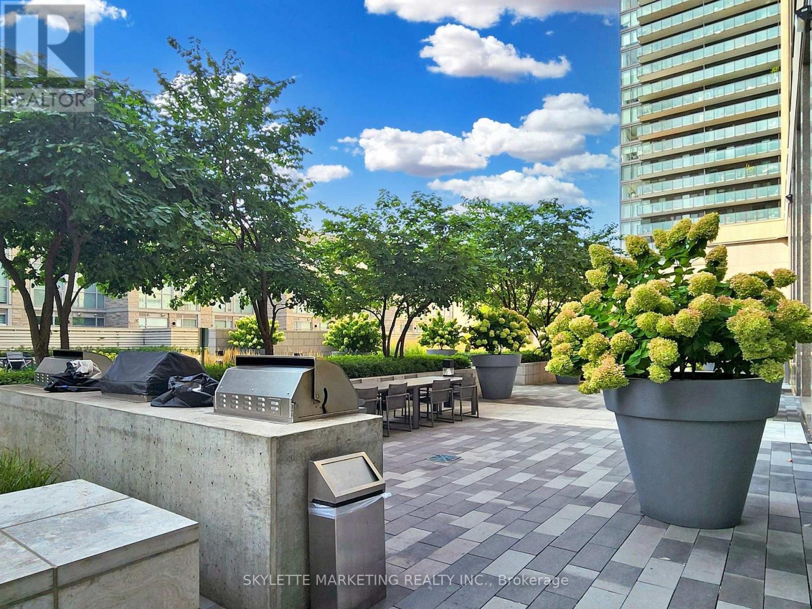 1128 - 111 St Clair Avenue W, Toronto, Ontario M4V 1N5 - Photo 34 - C12603206