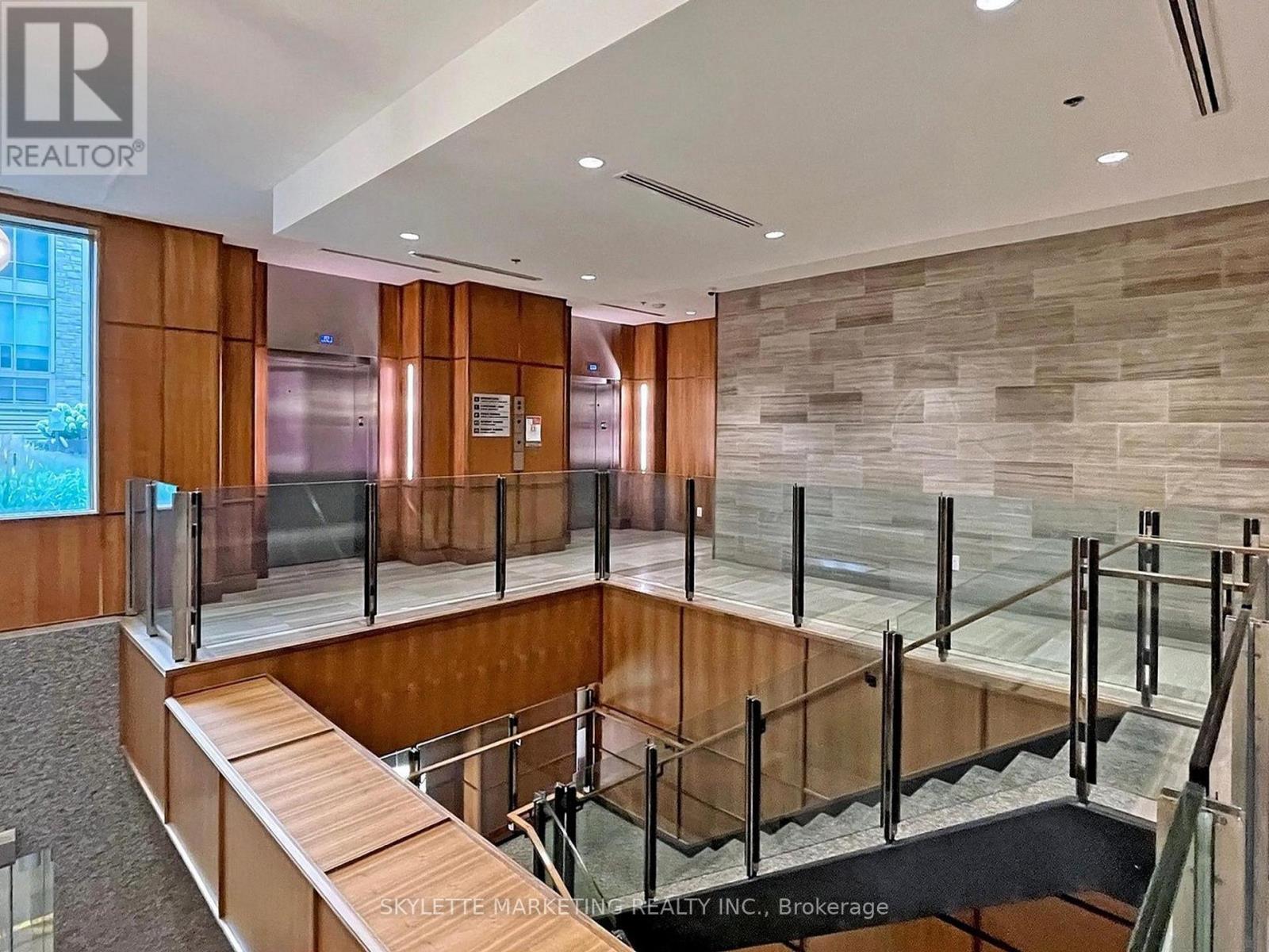 1128 - 111 St Clair Avenue W, Toronto, Ontario M4V 1N5 - Photo 7 - C12603206