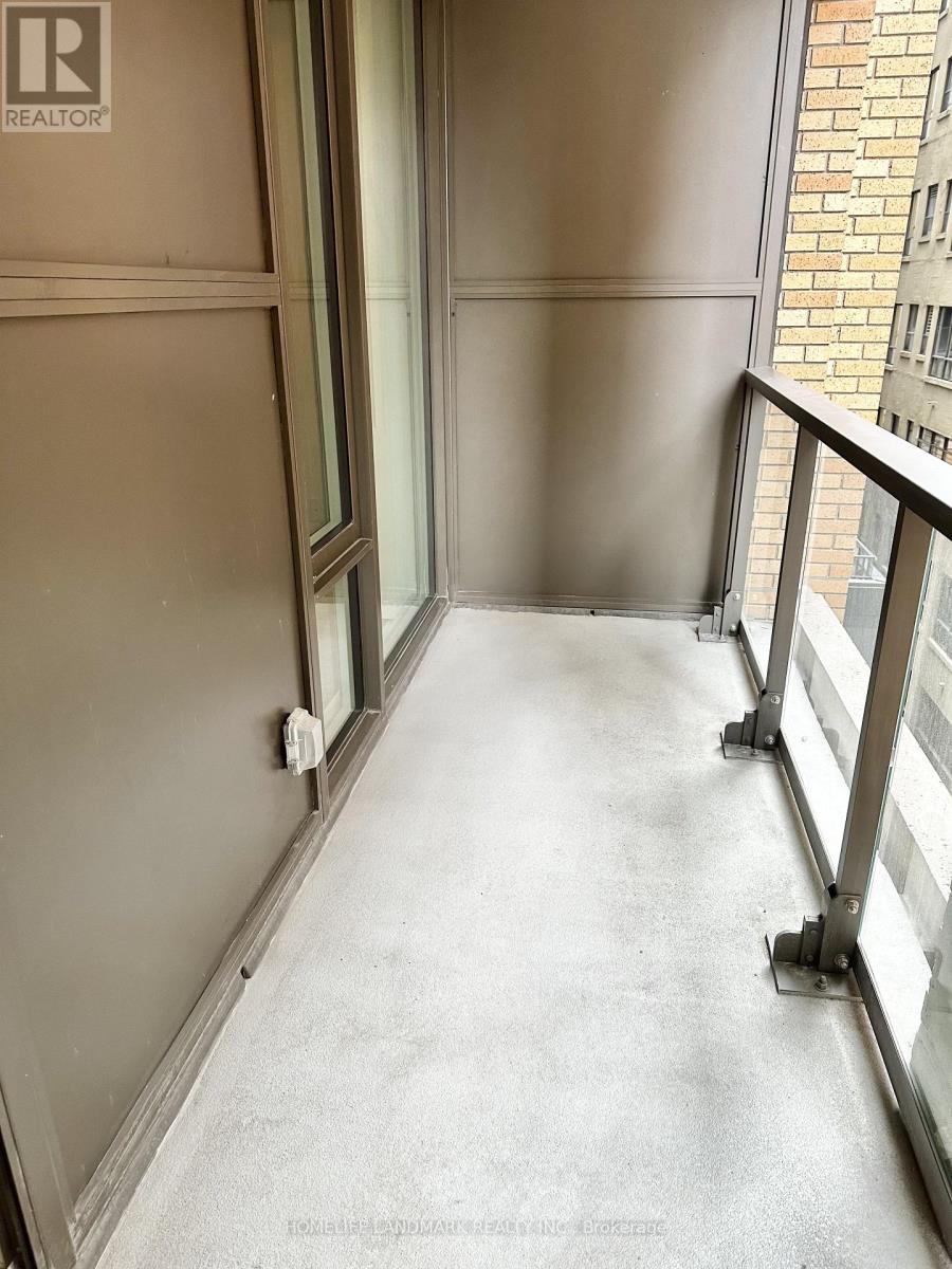 804 - 8 Widmer Street, Toronto, Ontario  M5V 0W6 - Photo 12 - C12603216