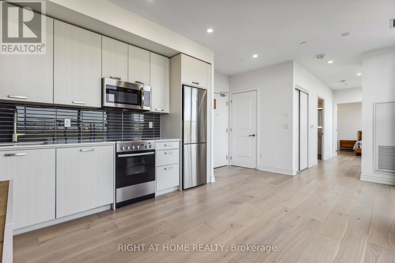 Ph801 - 2301 Danforth Avenue S, Toronto, Ontario  M4C 0A7 - Photo 6 - E12603212