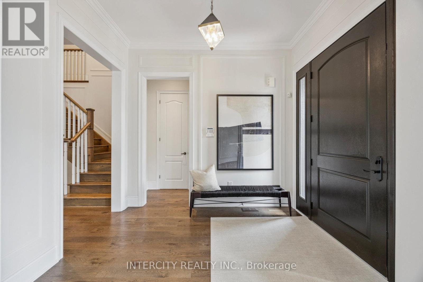 8 Larkin Avenue, King, Ontario  L7B 0N8 - Photo 11 - N12603220