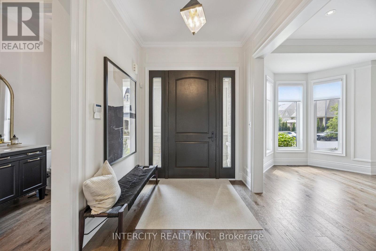 8 Larkin Avenue, King, Ontario  L7B 0N8 - Photo 12 - N12603220