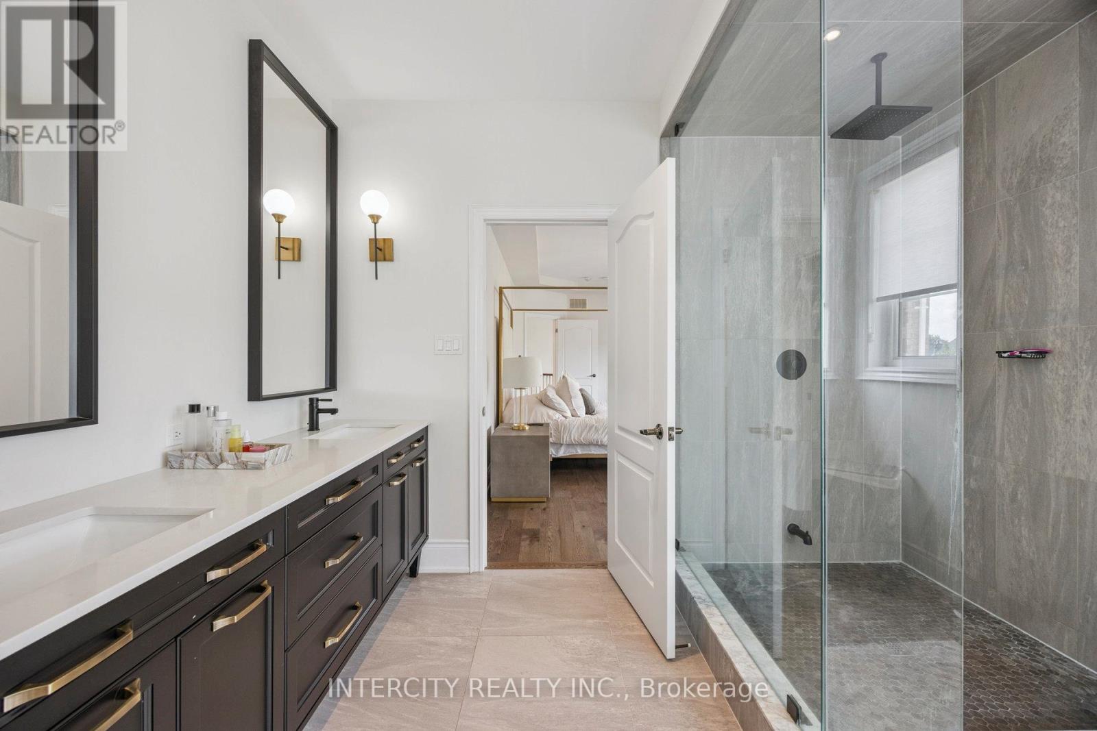 8 Larkin Avenue, King, Ontario  L7B 0N8 - Photo 29 - N12603220