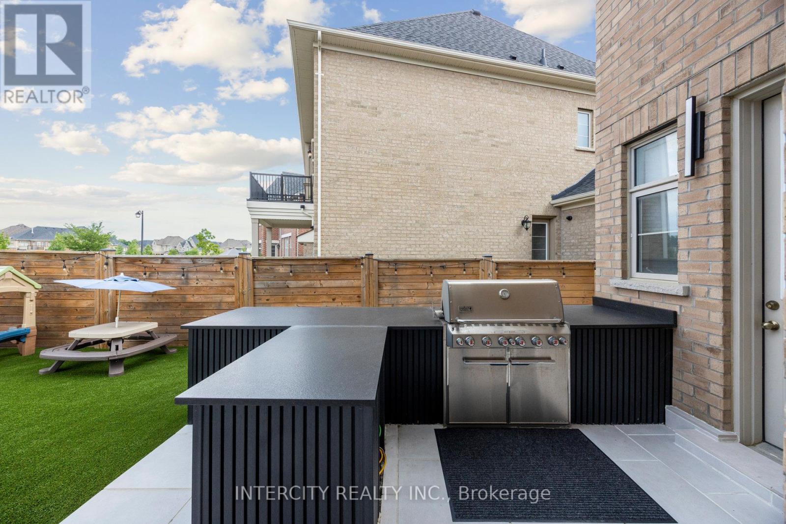 8 Larkin Avenue, King, Ontario  L7B 0N8 - Photo 42 - N12603220