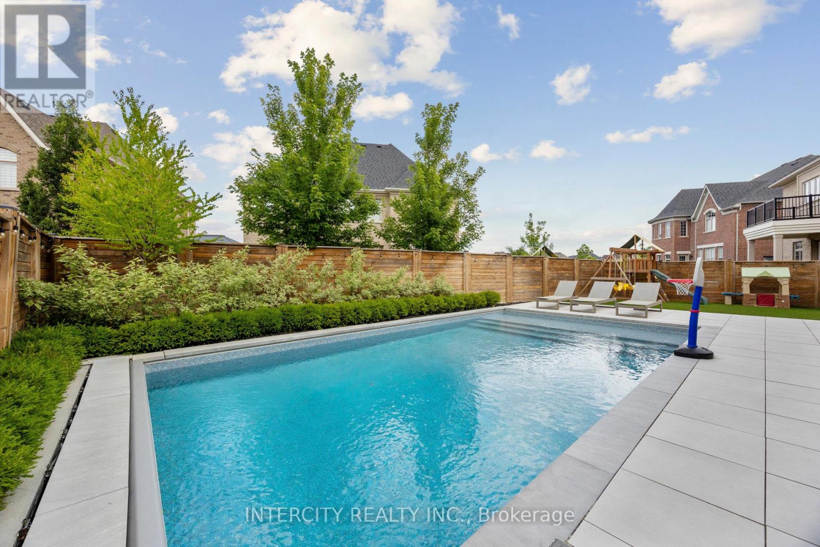 8 Larkin Avenue, King, Ontario  L7B 0N8 - Photo 44 - N12603220