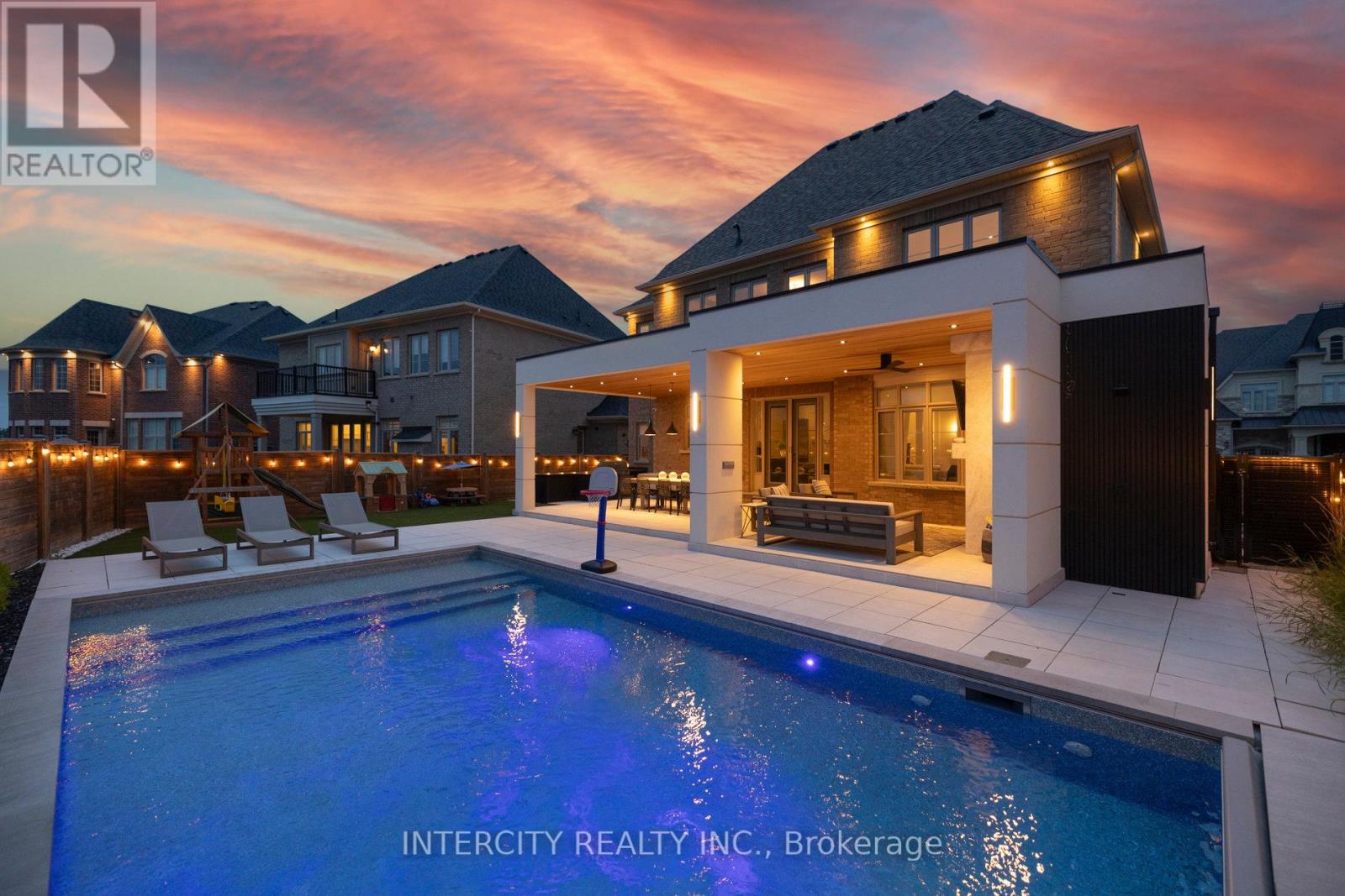 8 Larkin Avenue, King, Ontario  L7B 0N8 - Photo 5 - N12603220