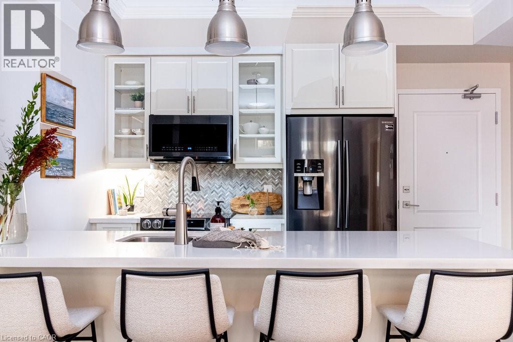 81 ROBINSON Street Unit# 203, Hamilton, Ontario