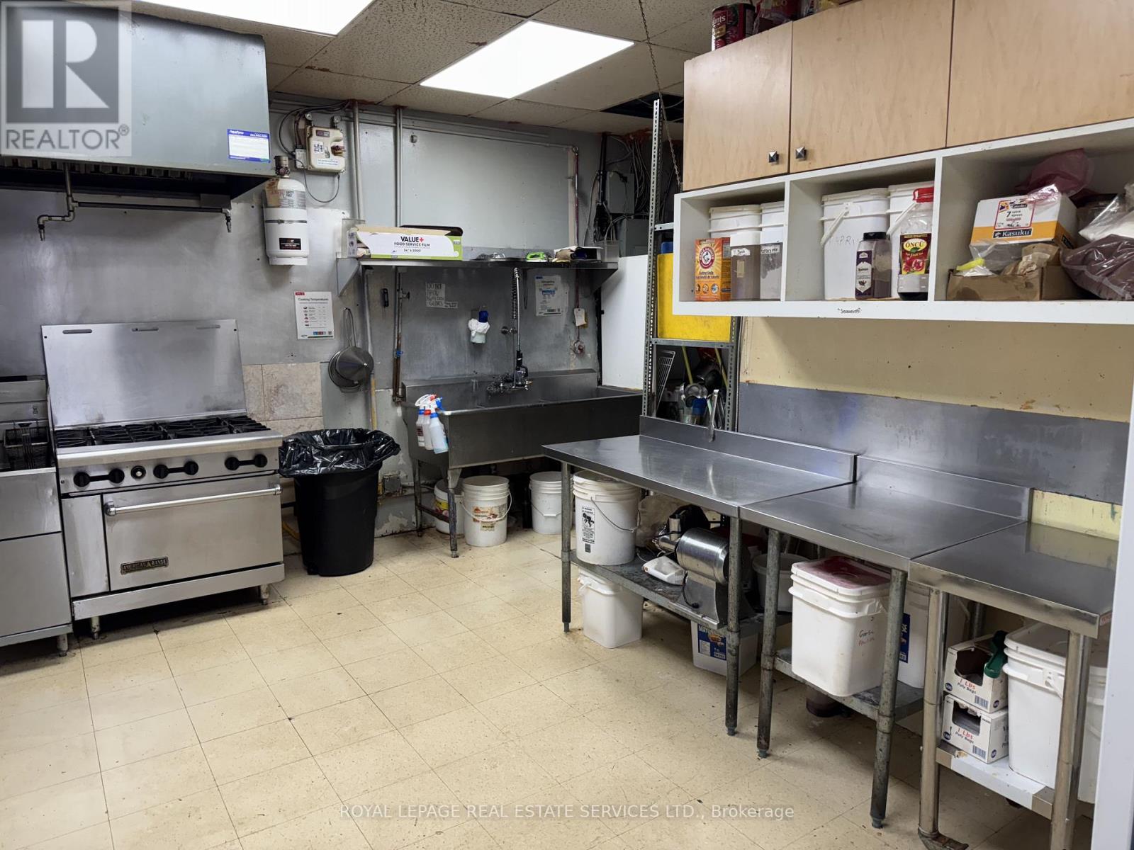 10 - 495 Walkers Line, Burlington, Ontario  L7N 2E3 - Photo 10 - W12603182