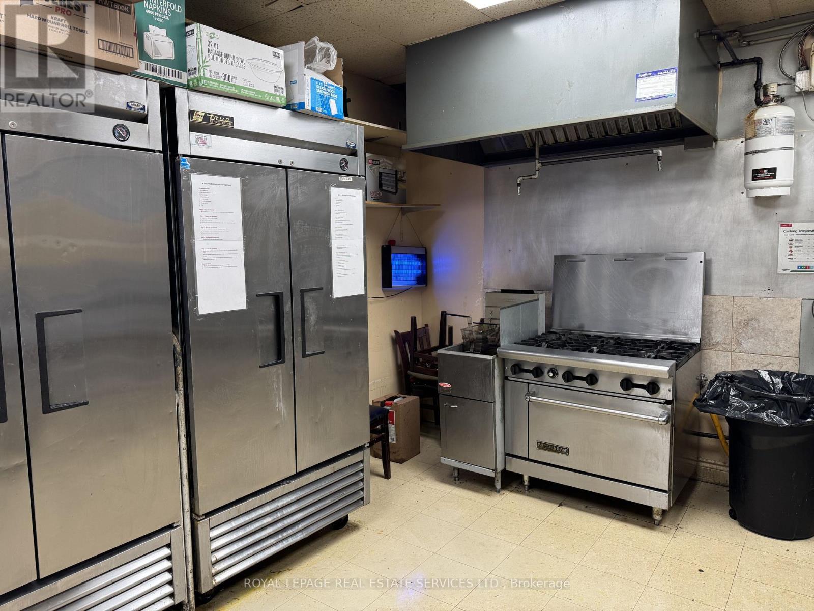 10 - 495 Walkers Line, Burlington, Ontario  L7N 2E3 - Photo 11 - W12603182