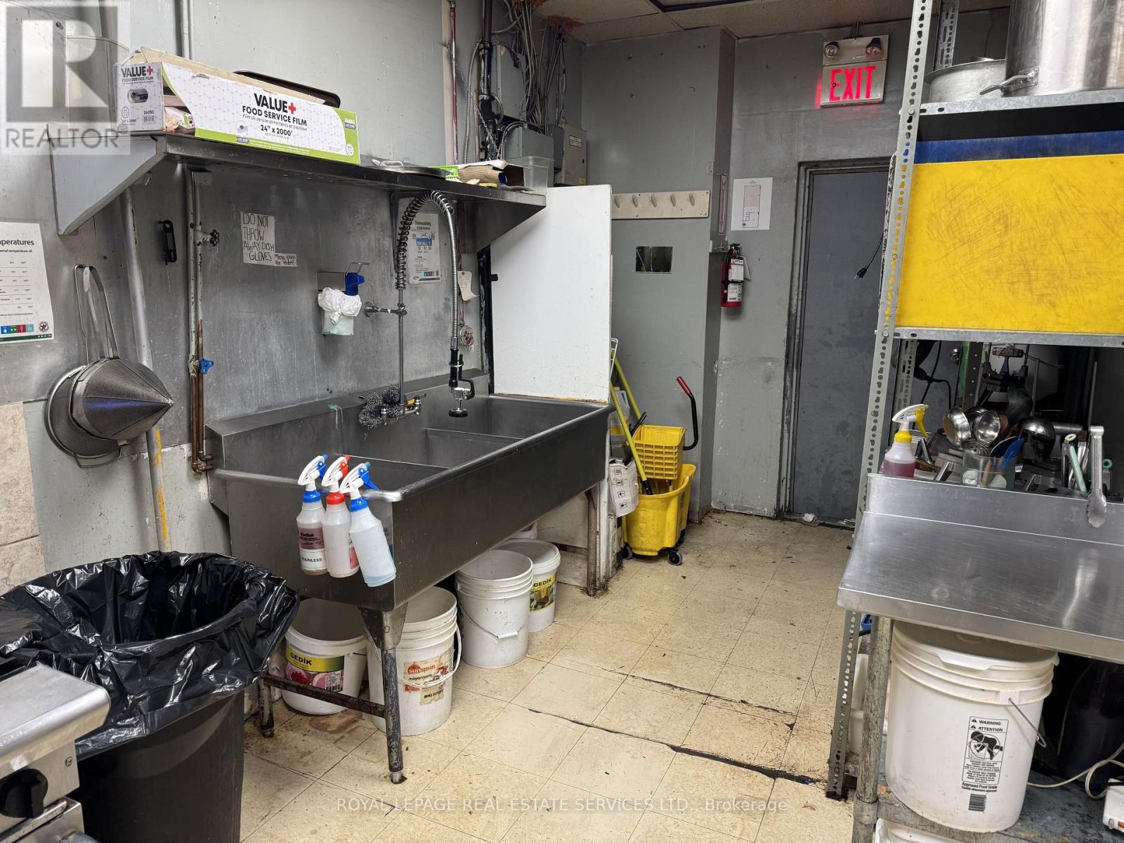 10 - 495 Walkers Line, Burlington, Ontario  L7N 2E3 - Photo 12 - W12603182