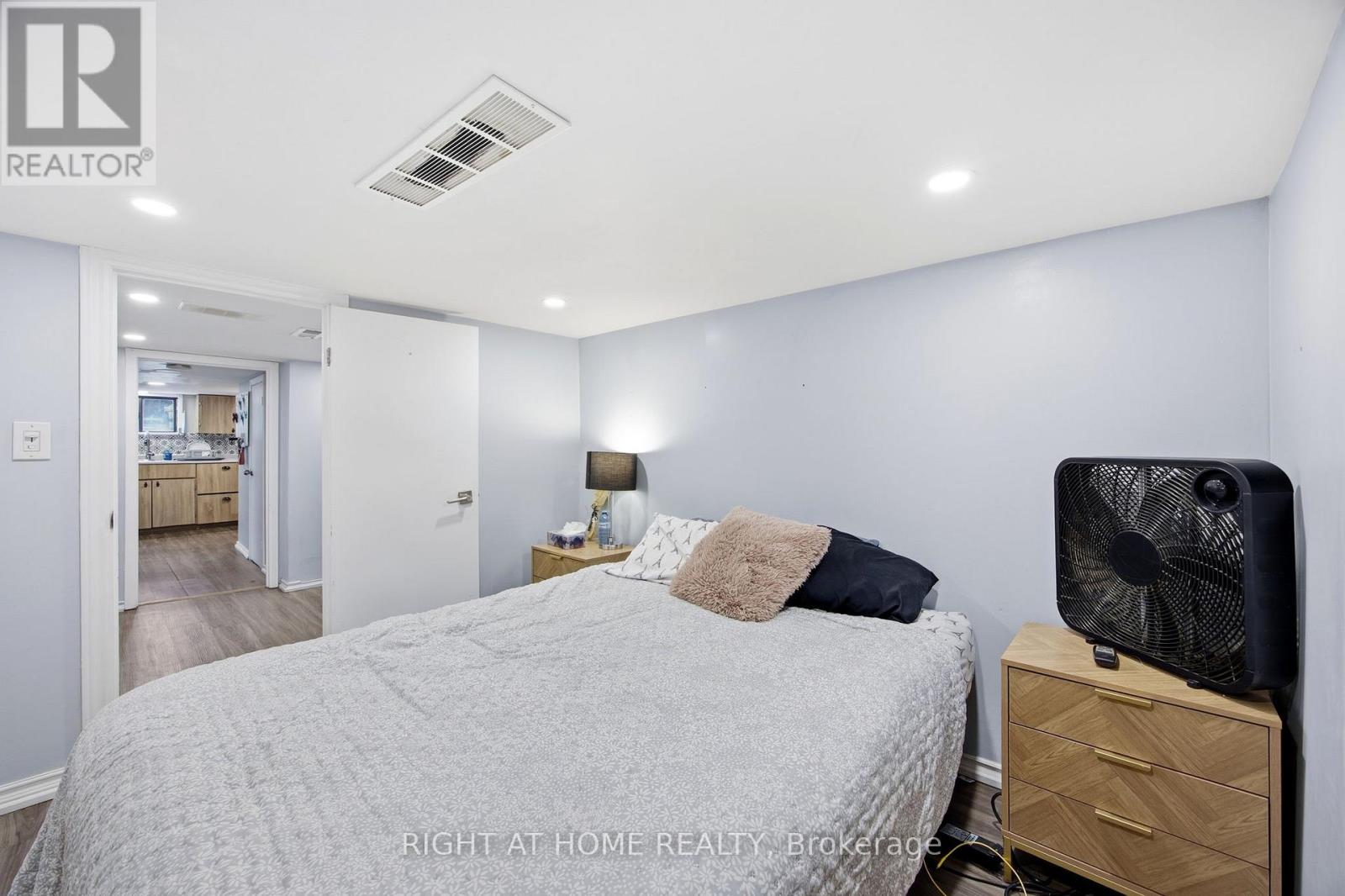 47 Ronald Avenue, Toronto, Ontario  M6E 4M8 - Photo 22 - W12603190