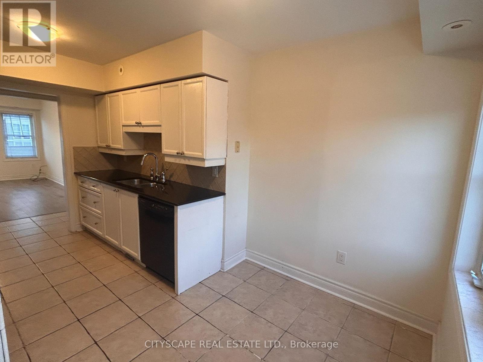 2 - 600 Shoreline Drive, Mississauga, Ontario  L5B 0A8 - Photo 6 - W12603208