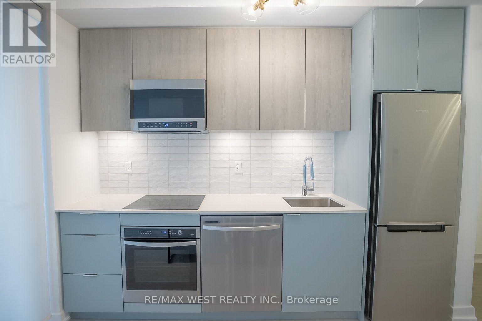 307 - 6 Chartwell Road, Toronto, Ontario  M8Z 4E8 - Photo 8 - W12603214