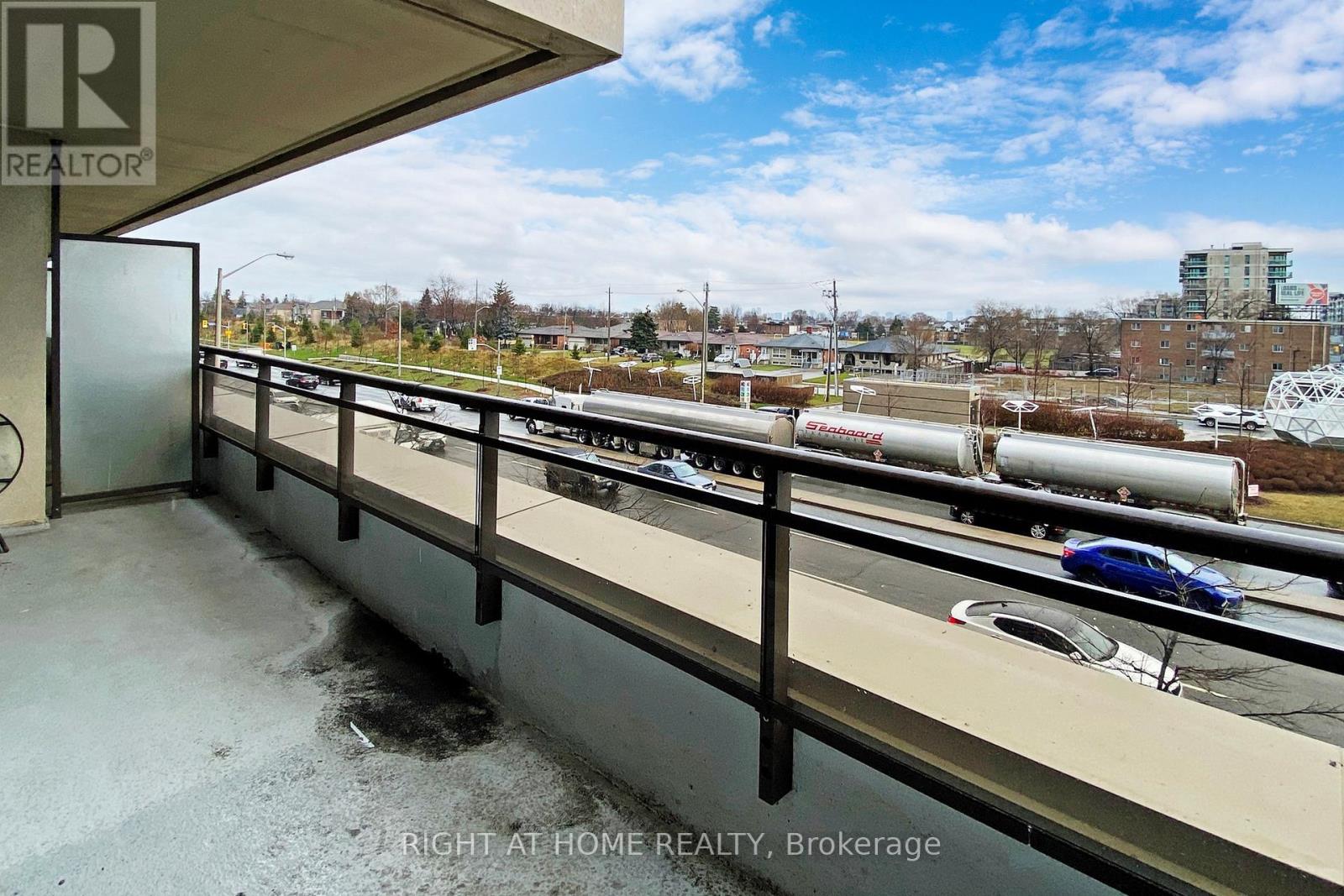 212 - 1060 Sheppard Avenue W, Toronto, Ontario  M3J 0G7 - Photo 22 - W12603218