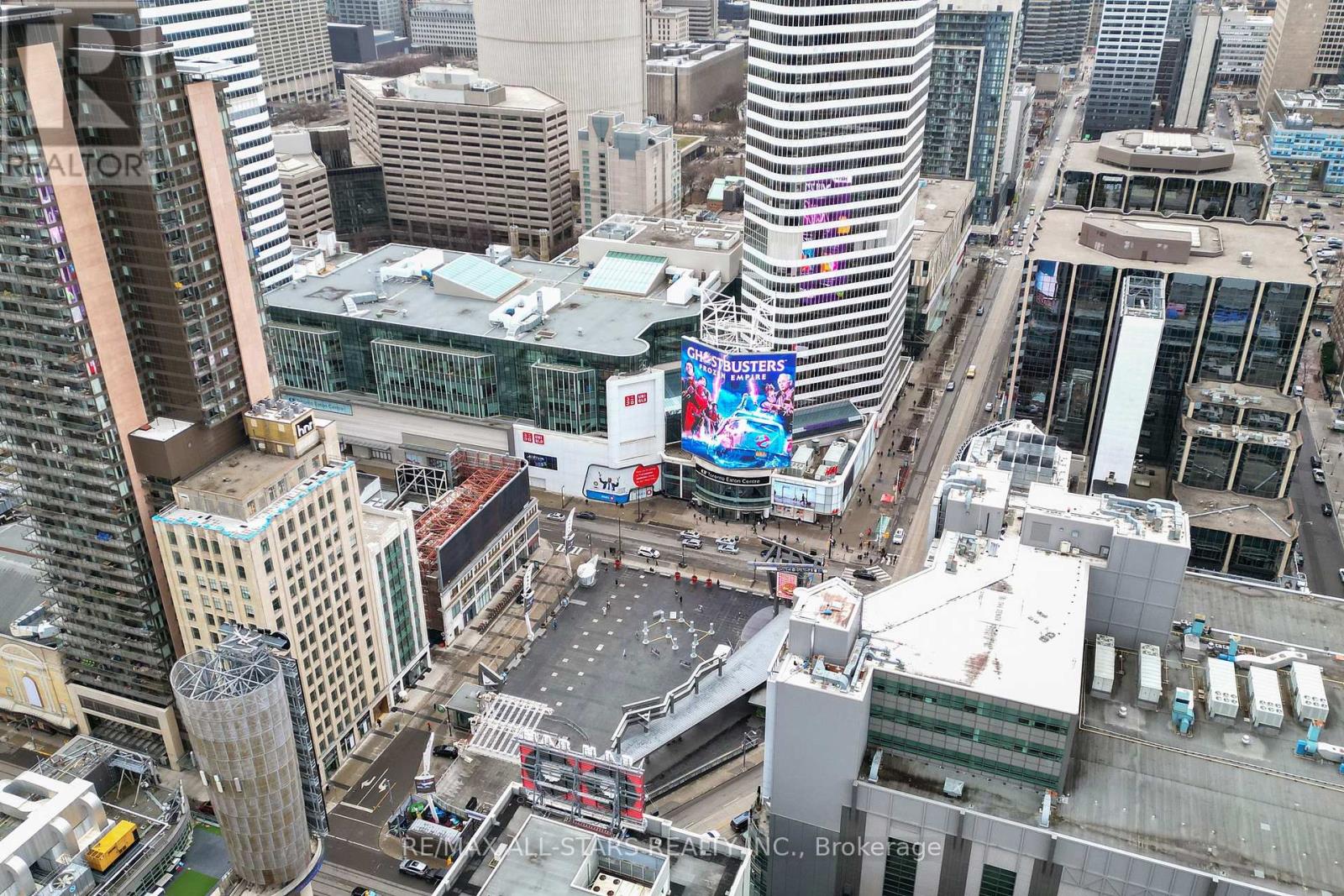 66 Gerrard Street E, Toronto, Ontario  M5B 1G3 - Photo 9 - C12387032