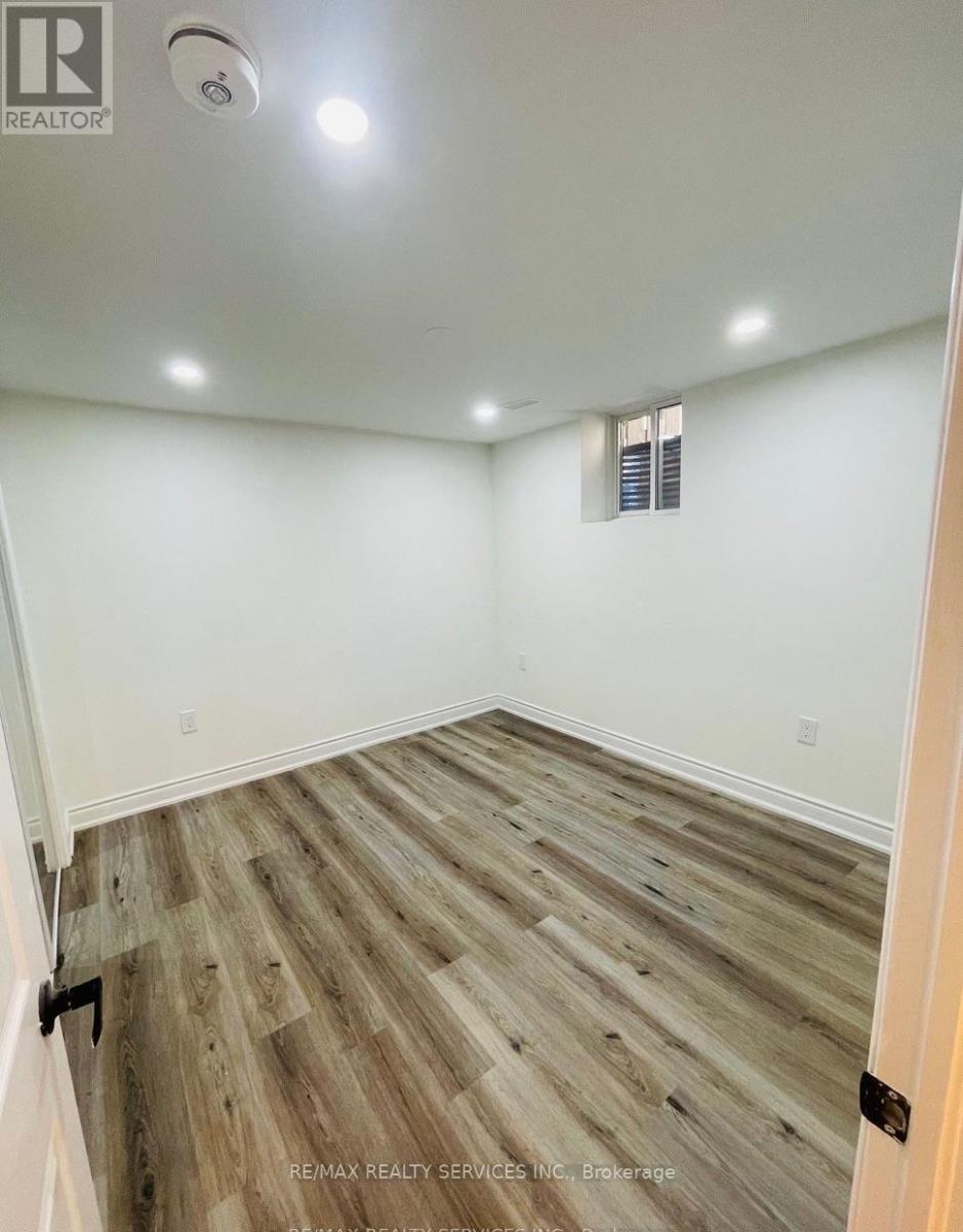 Basement - 14 Niles Court, Brampton, Ontario L6S 5T6 - Photo 8 - W12587888