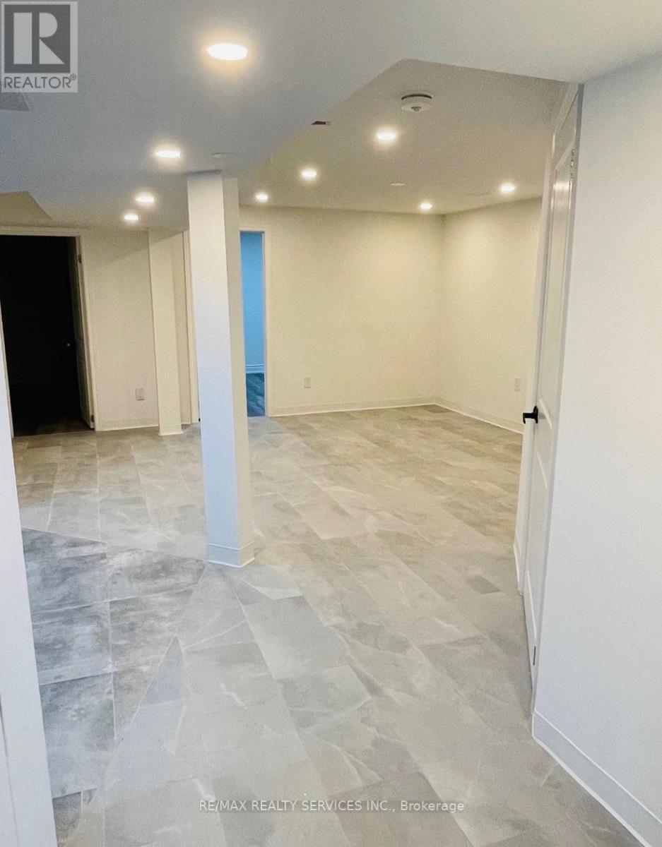 Basement - 14 Niles Court, Brampton, Ontario L6S 5T6 - Photo 14 - W12587888