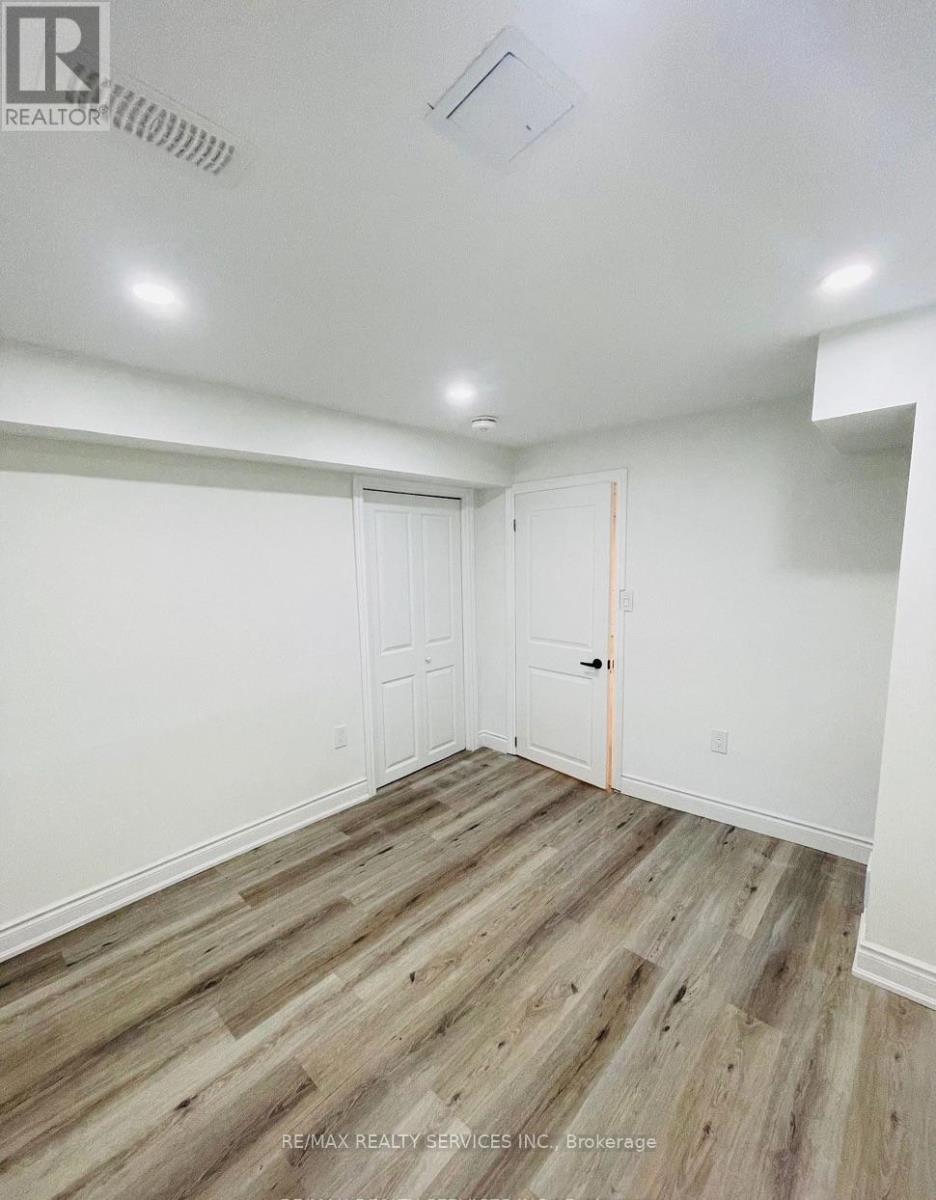 Basement - 14 Niles Court, Brampton, Ontario L6S 5T6 - Photo 9 - W12587888