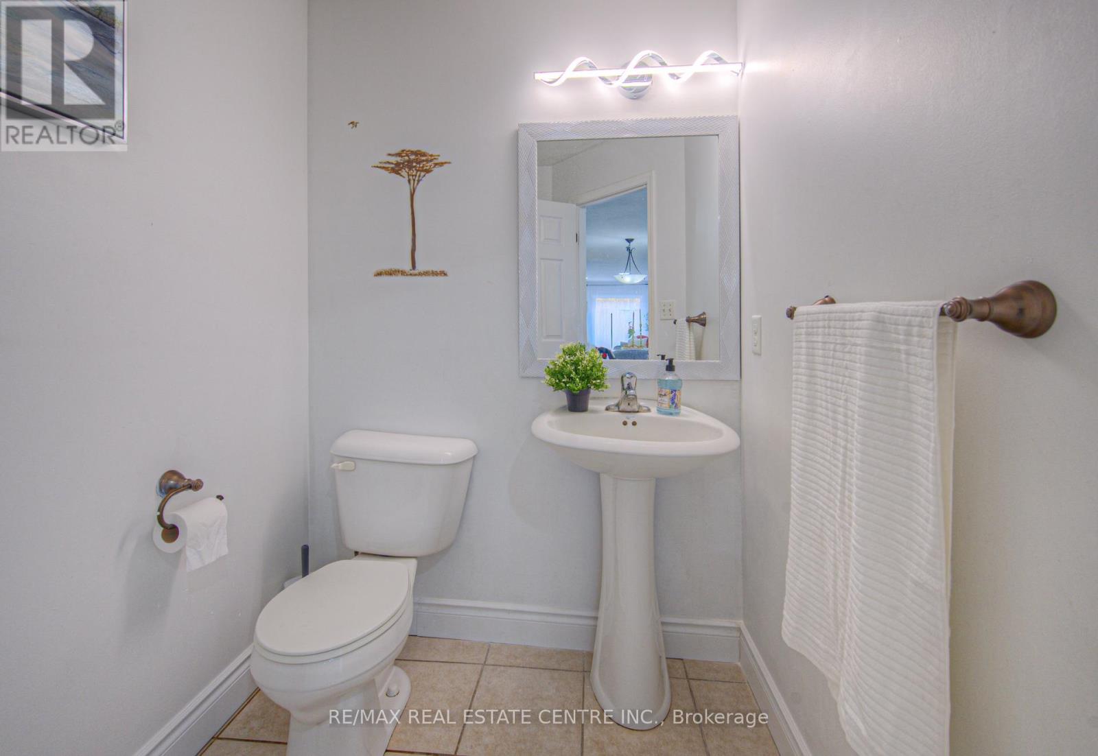 434 Woodbine Avenue, Kitchener, Ontario  N2R 0A6 - Photo 9 - X12603204