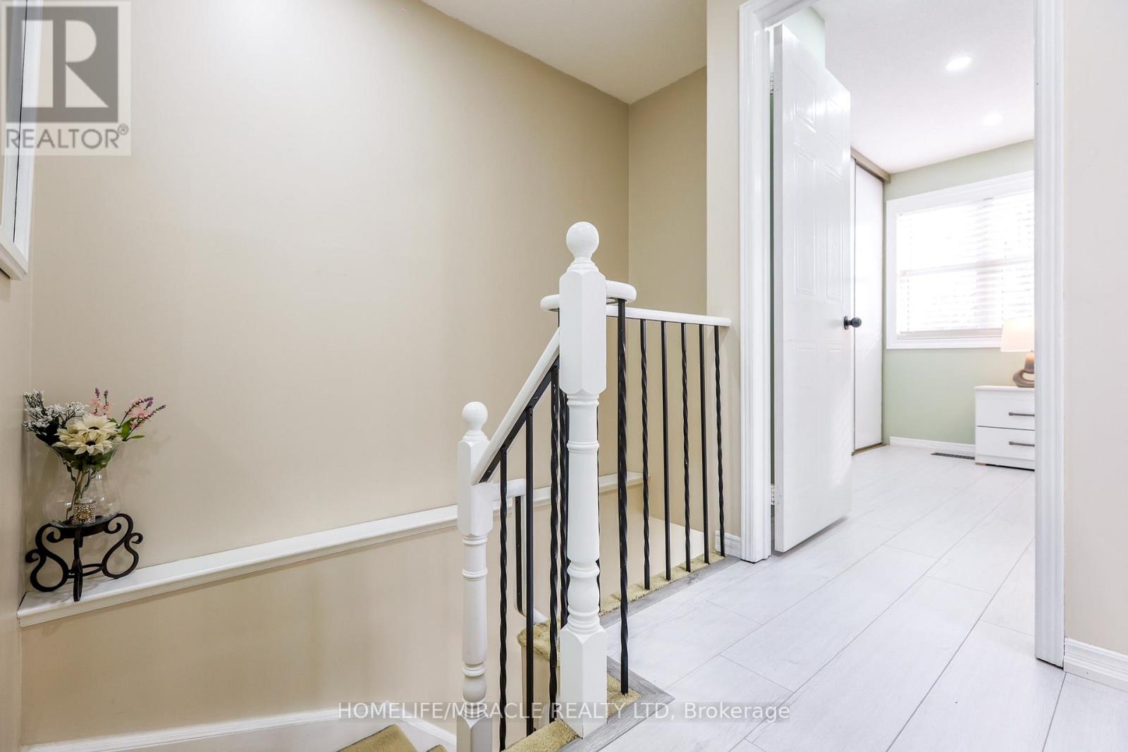 33 Mossgrove Court, Clarington, Ontario  L1E 1P3 - Photo 23 - E12601804