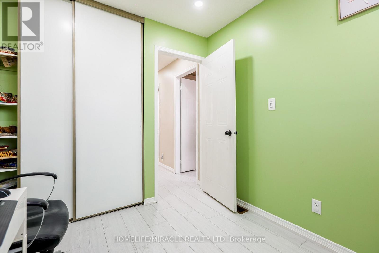 33 Mossgrove Court, Clarington, Ontario  L1E 1P3 - Photo 32 - E12601804