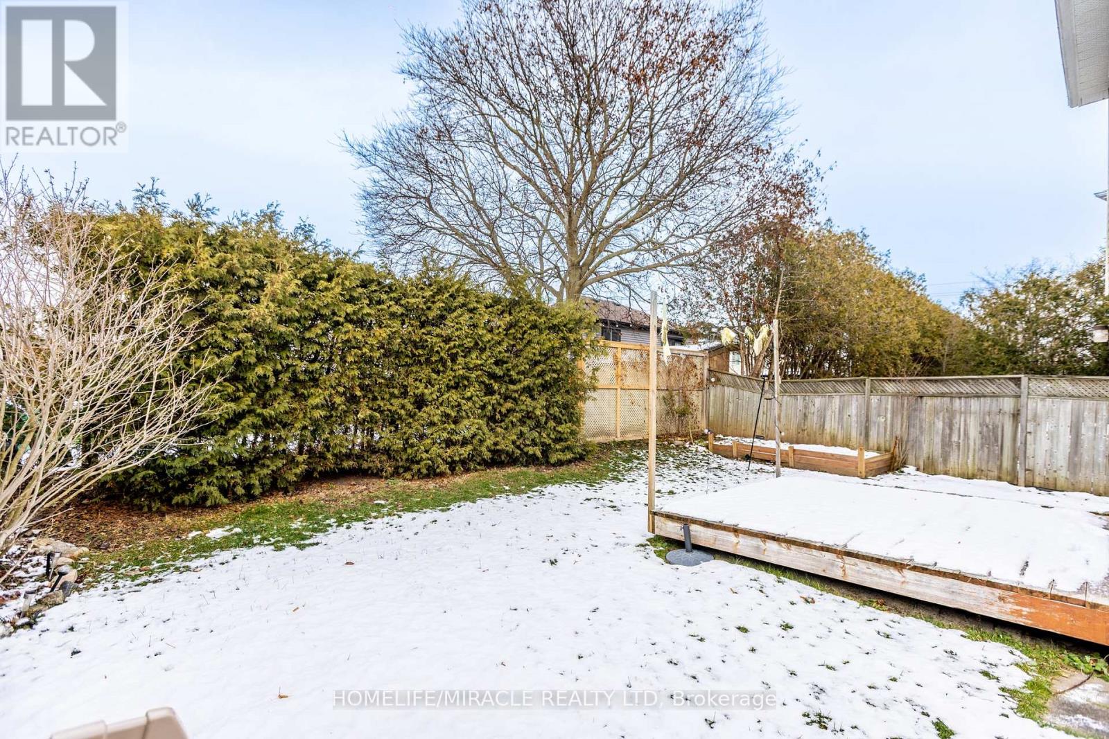 33 Mossgrove Court, Clarington, Ontario  L1E 1P3 - Photo 47 - E12601804