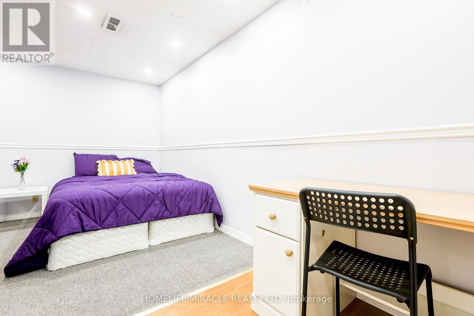 33 Mossgrove Court, Clarington, Ontario  L1E 1P3 - Photo 40 - E12601804