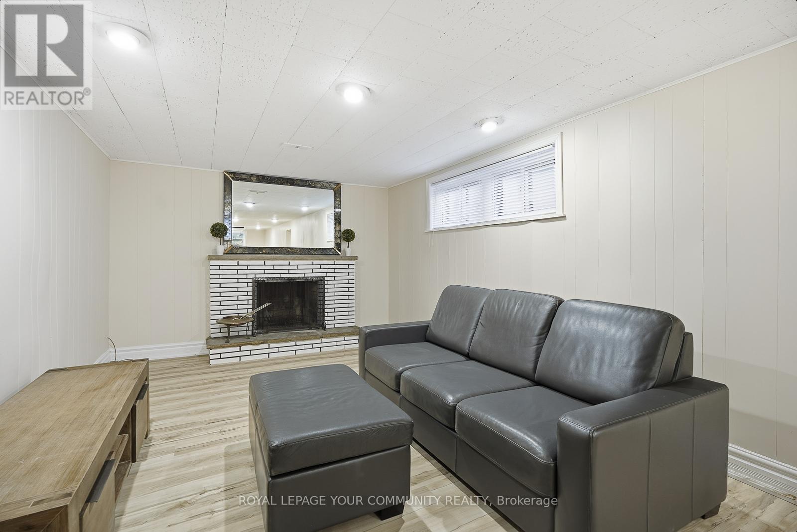 9 Westmount Park Road, Toronto, Ontario  M9P 1R4 - Photo 23 - W12598614