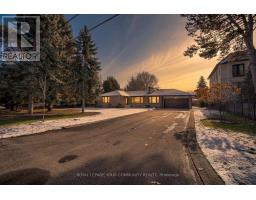 9 WESTMOUNT PARK ROAD, Toronto, Ontario