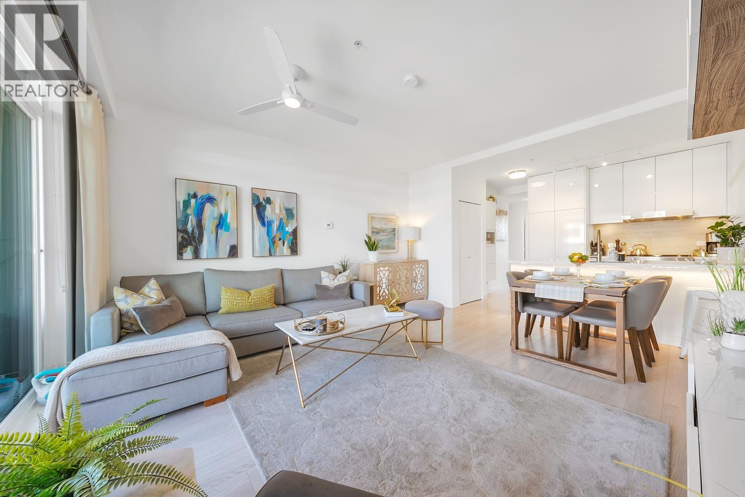 410 711 W 14th Street, North Vancouver, British Columbia  V7M 3E8 - Photo 2 - R3072376