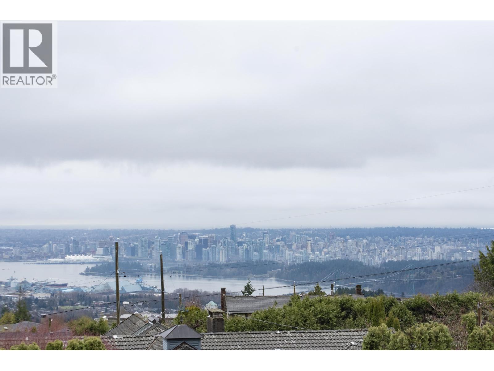 950 Greenwood Road, West Vancouver, British Columbia  V7S 1X7 - Photo 2 - R3072374