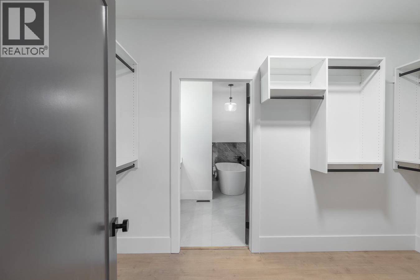 181 Holloway Drive, Kamloops, British Columbia  V1S 0B3 - Photo 23 - 10370667