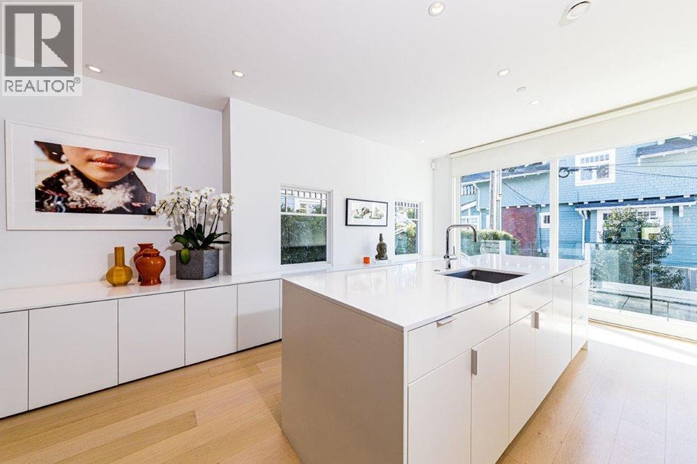 1641 Collingwood Street, Vancouver, British Columbia  V6R 3K1 - Photo 11 - R3072366