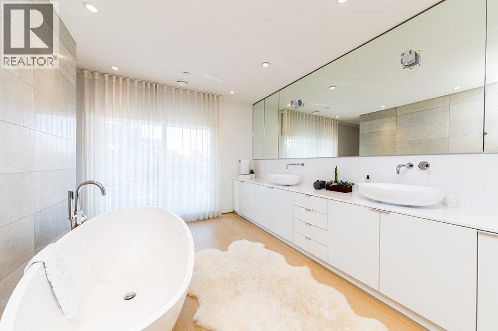 1641 Collingwood Street, Vancouver, British Columbia  V6R 3K1 - Photo 29 - R3072366