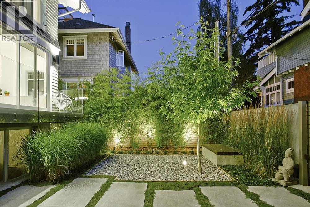 1641 Collingwood Street, Vancouver, British Columbia  V6R 3K1 - Photo 36 - R3072366