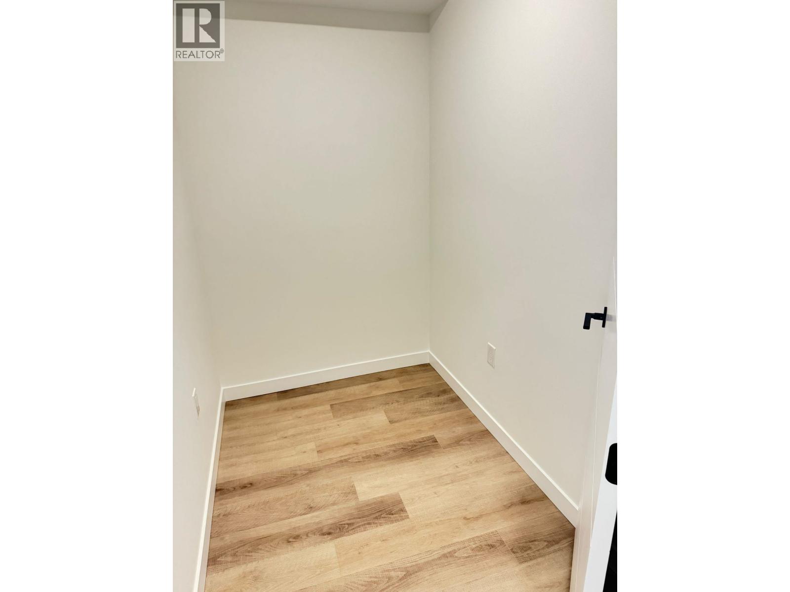 504 2268 E Broadway Street, Vancouver, British Columbia  V5N 1W9 - Photo 7 - R3072186