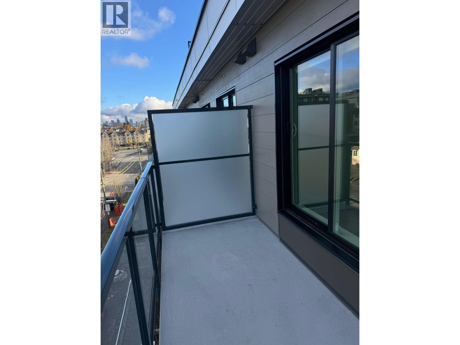 504 2268 E Broadway Street, Vancouver, British Columbia  V5N 1W9 - Photo 8 - R3072186