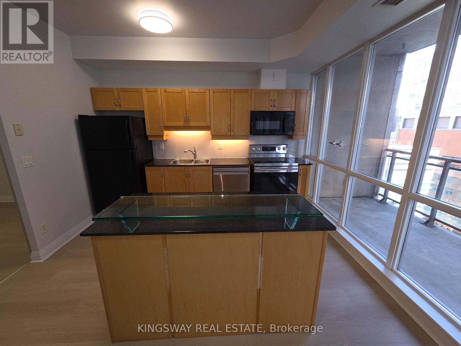 1605 - 220 Victoria Street, Toronto, Ontario  M5B 2R6 - Photo 8 - C12575364