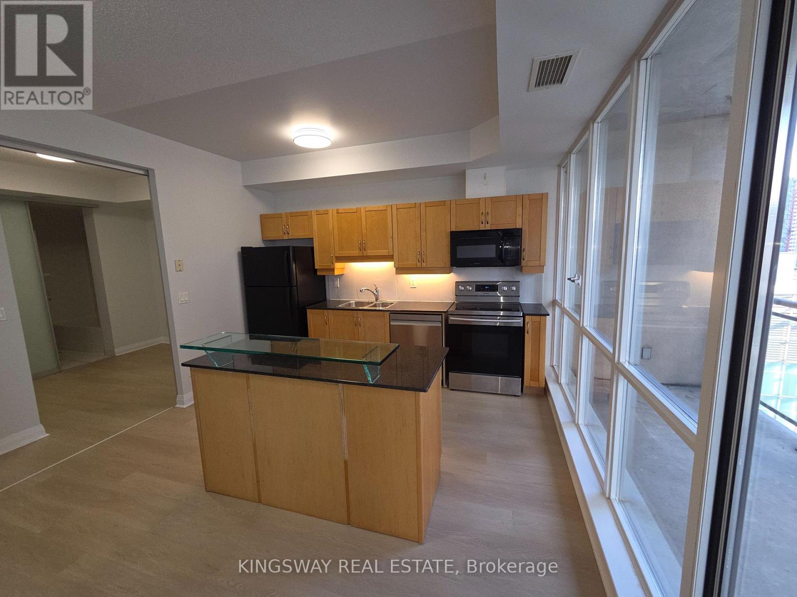 1605 - 220 Victoria Street, Toronto, Ontario  M5B 2R6 - Photo 9 - C12575364