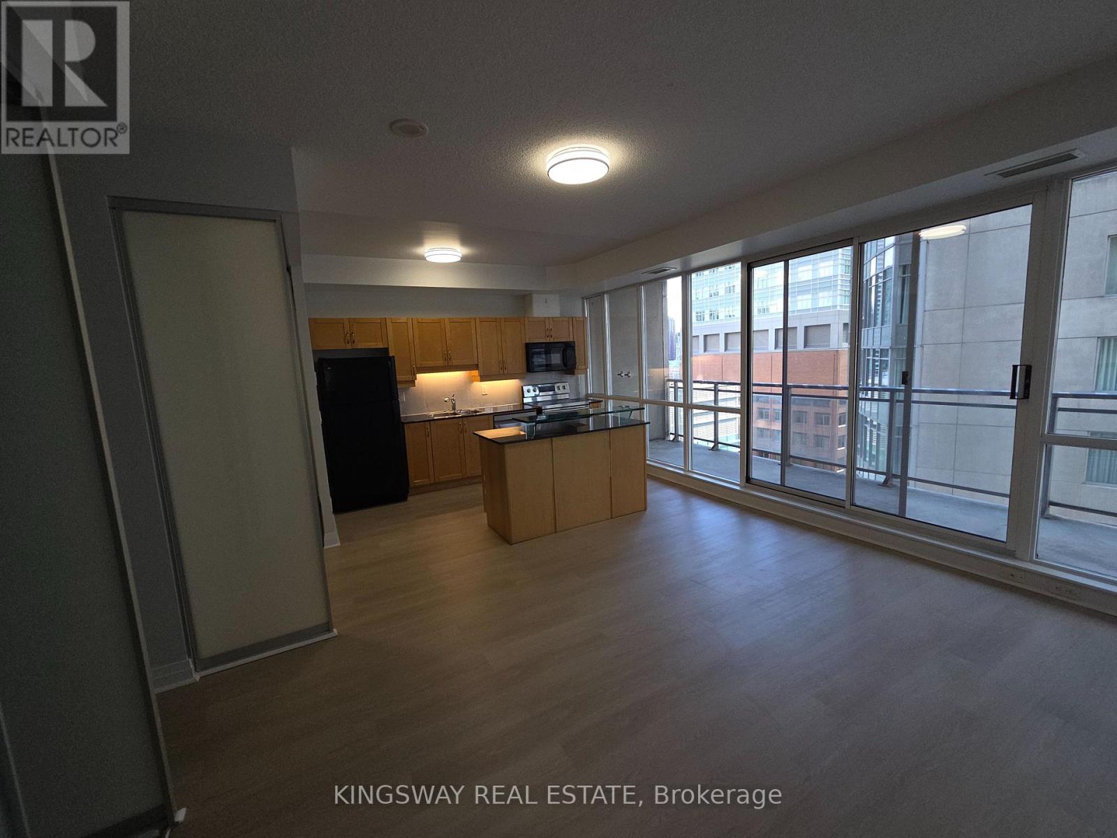 1605 - 220 Victoria Street, Toronto, Ontario  M5B 2R6 - Photo 5 - C12575364