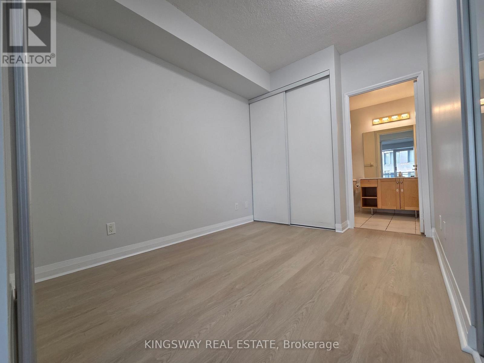 1605 - 220 Victoria Street, Toronto, Ontario  M5B 2R6 - Photo 7 - C12575364