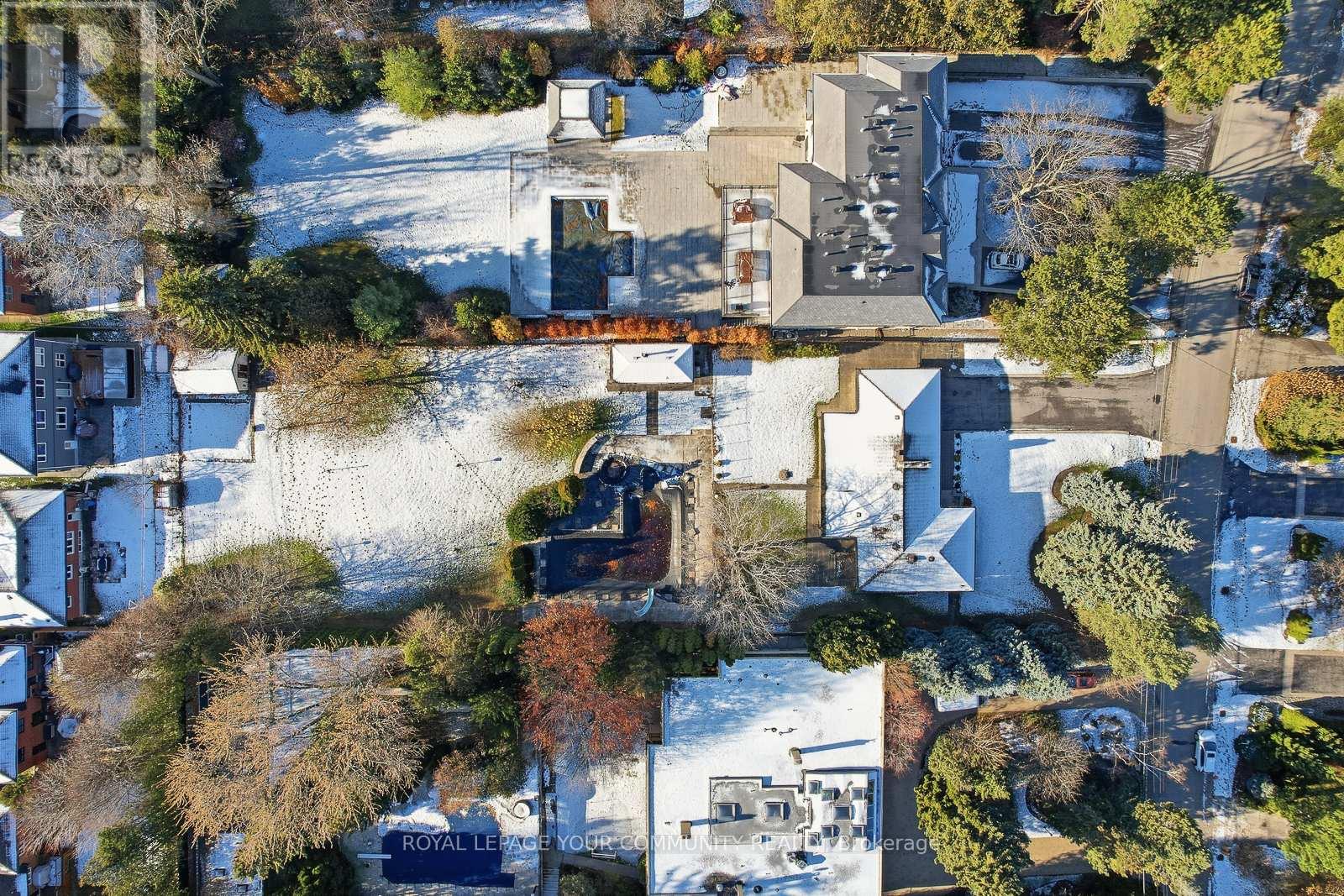 9 Westmount Park Road, Toronto, Ontario  M9P 1R4 - Photo 37 - W12598614