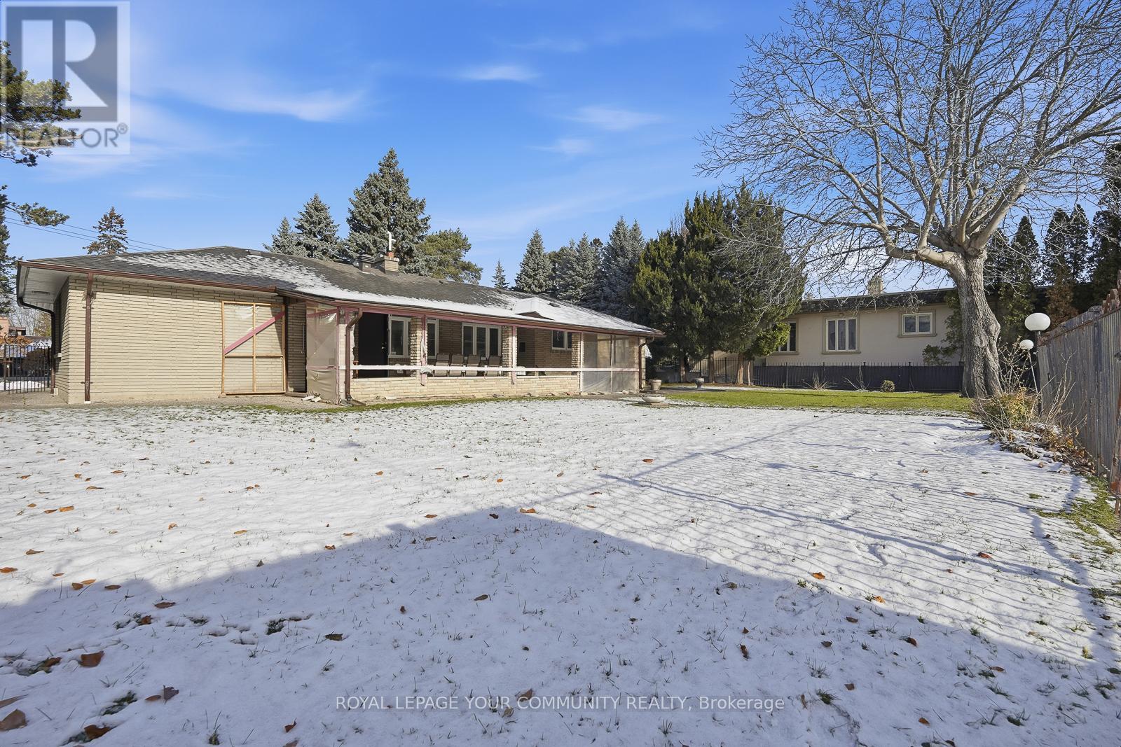 9 Westmount Park Road, Toronto, Ontario  M9P 1R4 - Photo 33 - W12598614