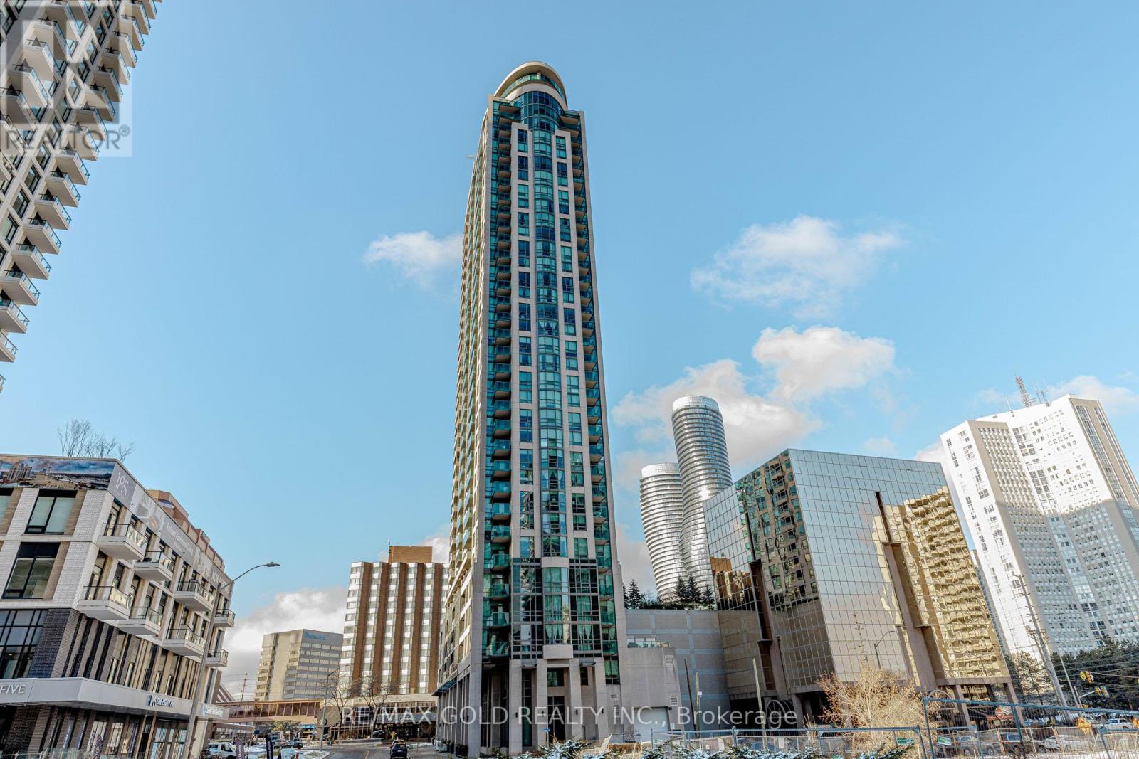 1507 - 208 Enfield Place, Mississauga, Ontario  L5B 0B8 - Photo 2 - W12603224