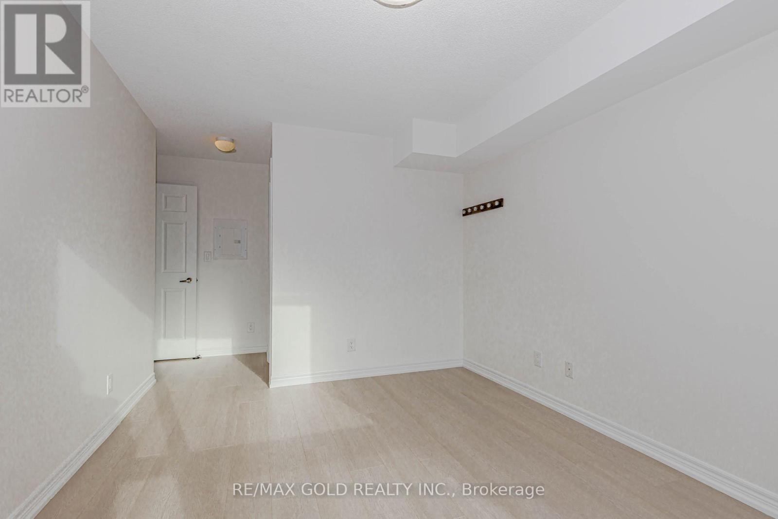 1507 - 208 Enfield Place, Mississauga, Ontario  L5B 0B8 - Photo 45 - W12603224